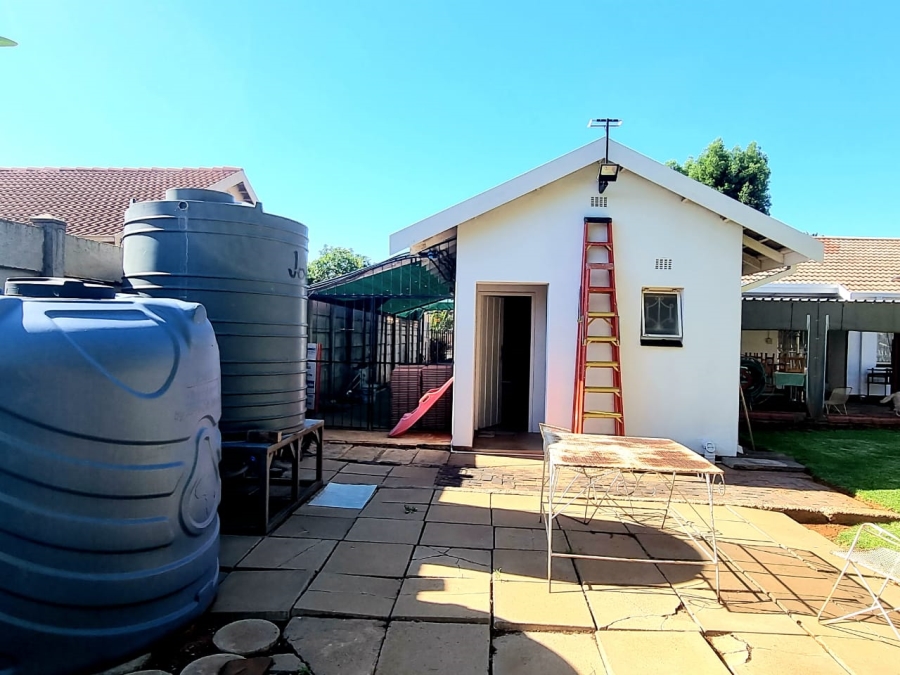 3 Bedroom Property for Sale in Riviera Northern Cape